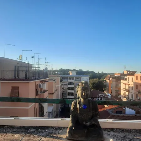 Quakey Luxury Rooftop *